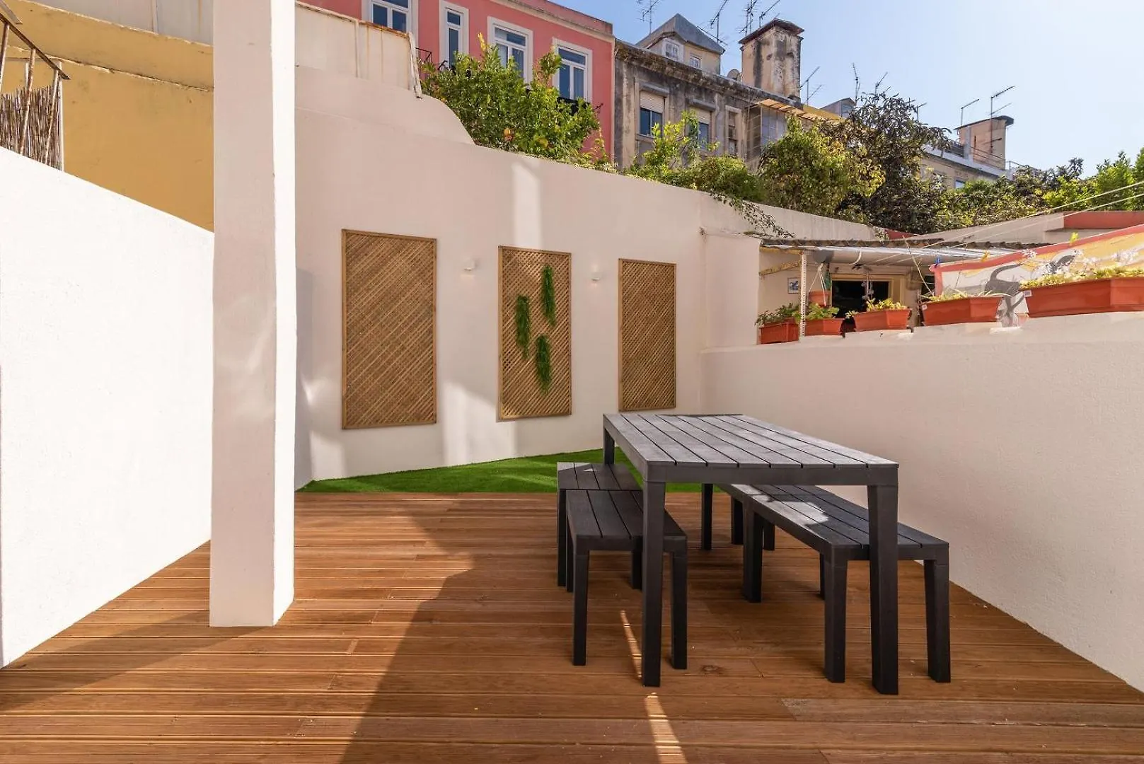 Guestready - Dazzling Stay With Private Terrace Lisbon